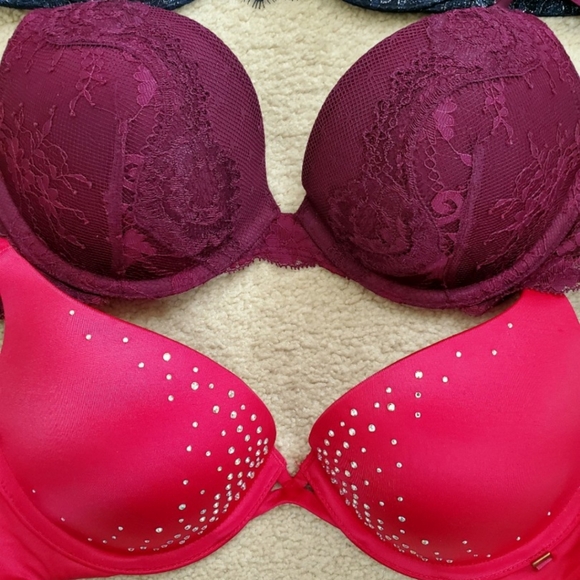 Victoria's Secret push-up bras - Picture 3 of 3